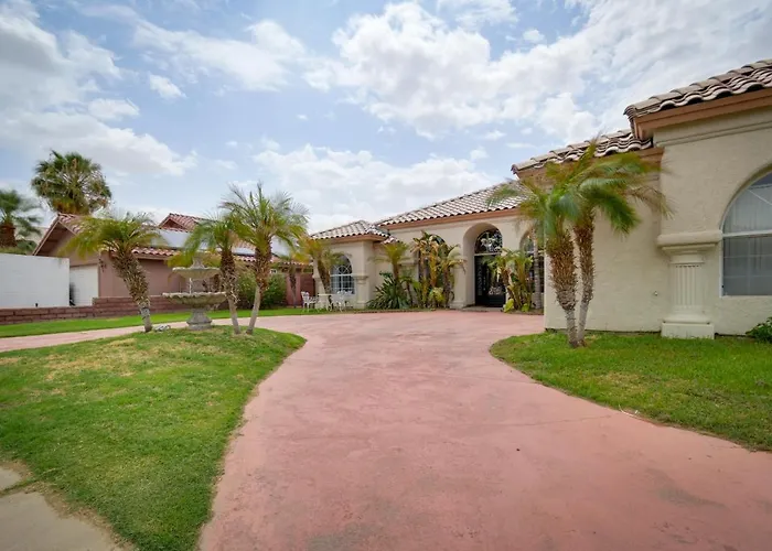 Luxe Yuma Home With Private Pool!