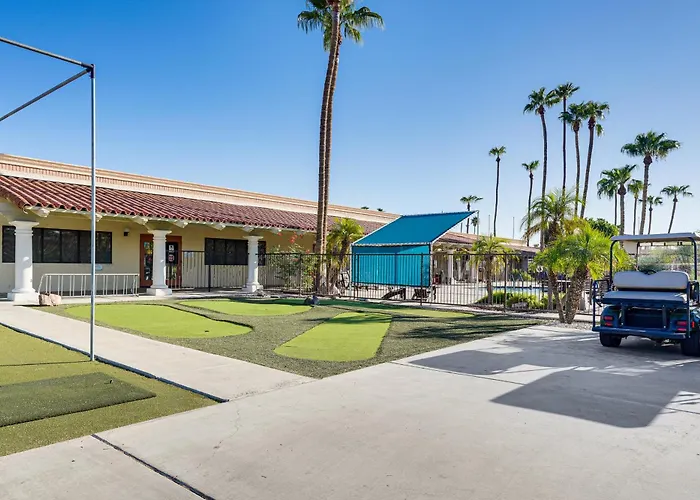 Pool, Hot Tub & Tennis Courts: Yuma Home Near Dtwn